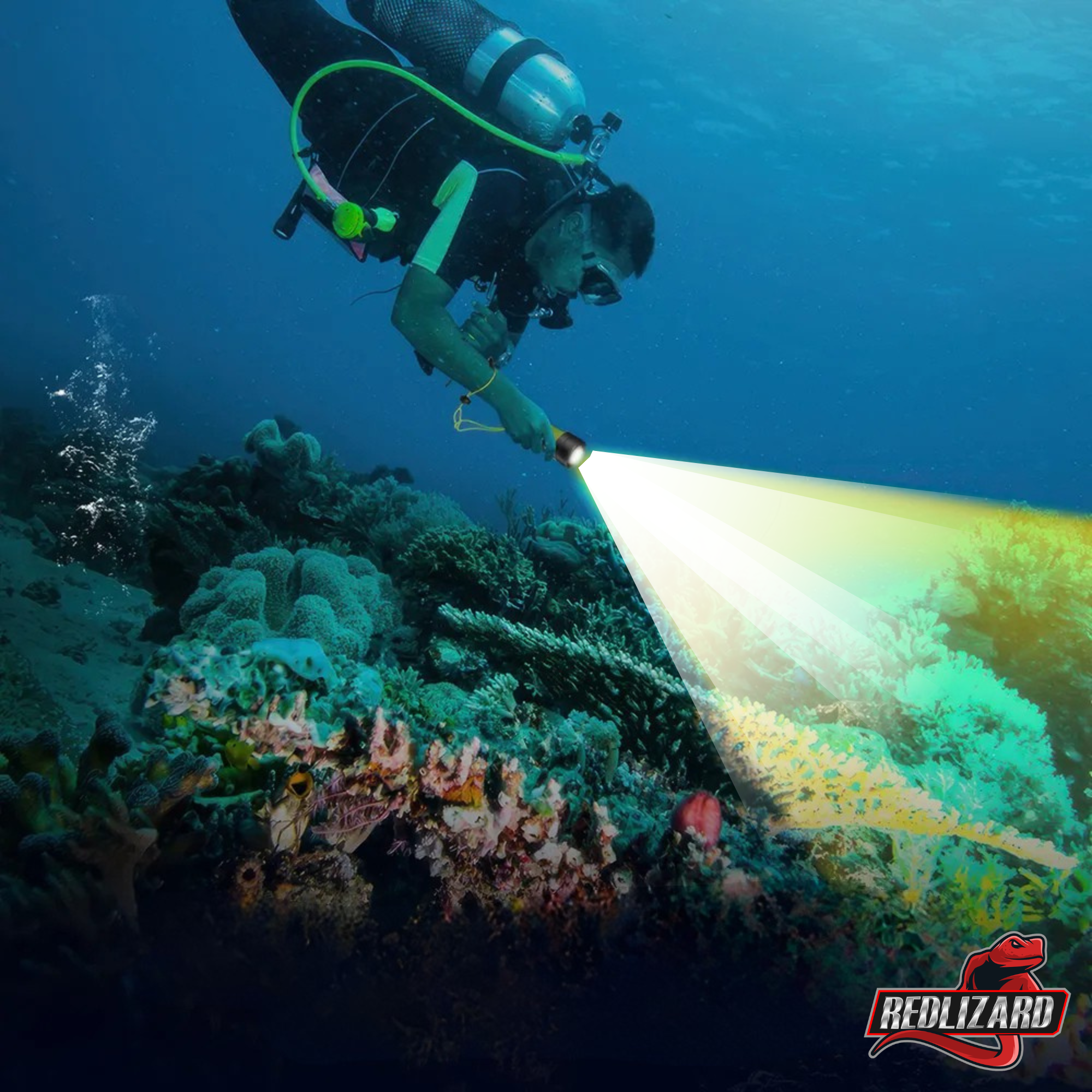 Linterna Táctica Recargable 50m 1000lm Sumergible Led Buceo Blanco Negro