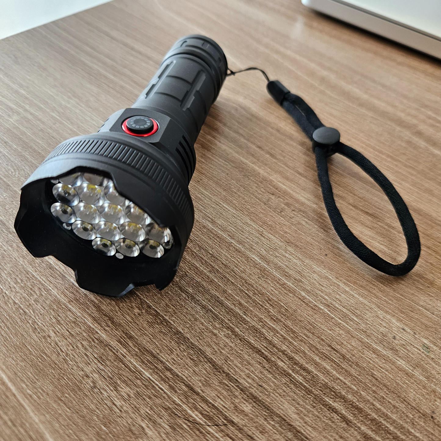 Lampara Recargable 19 Leds Ultra Potente 5 Modos Luz Tactica